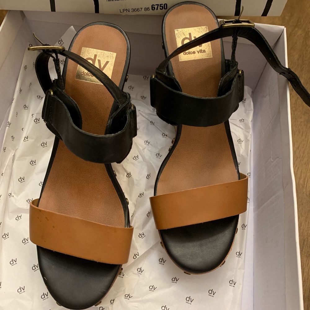 Dolce Vita tan & black wedge sandal